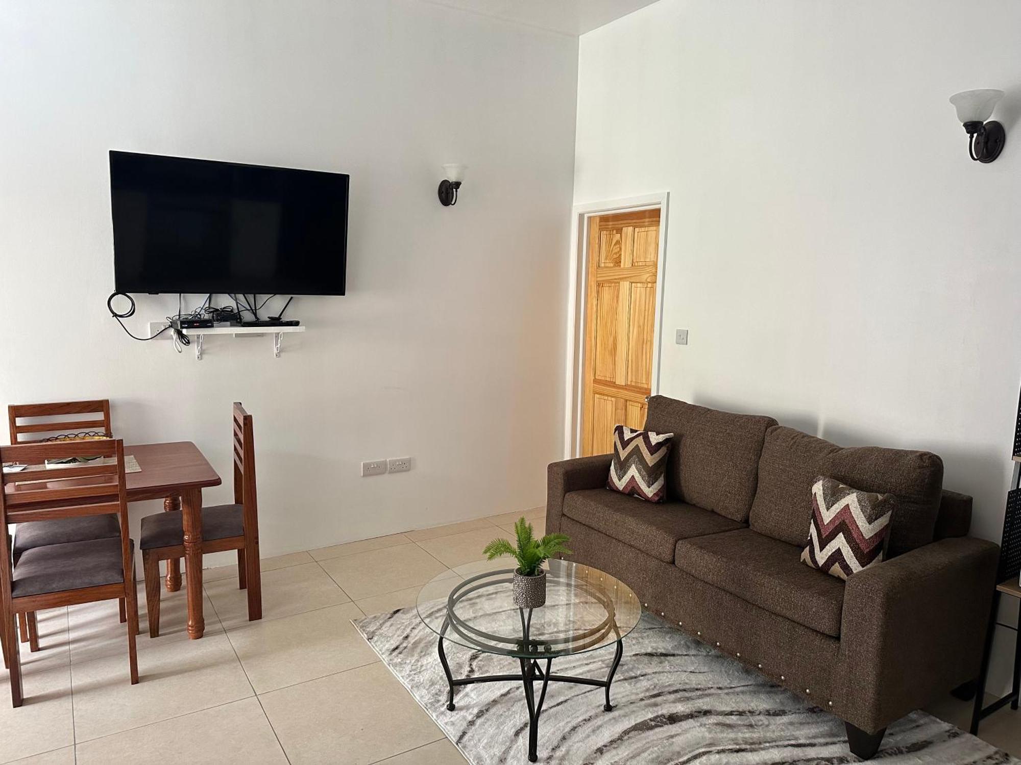 Eldorado Guesthouse & Car Rental روسو المظهر الخارجي الصورة